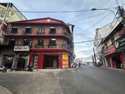 Cho thuê nhà 2 mặt tiền ngay khu Hòa Bình