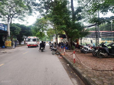 Chính chủ cần bán LK Văn Quán giá hơn 13 tỷ, trục Kinh Doanh phân lô vỉa hè, mặt tiền rộng bề thế