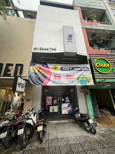 CHO THUÊ NHÀ MT NGUYỄN GIA TRÍ, Q.BT DT 4x20m trệt lửng 2 lầu giá 70tr