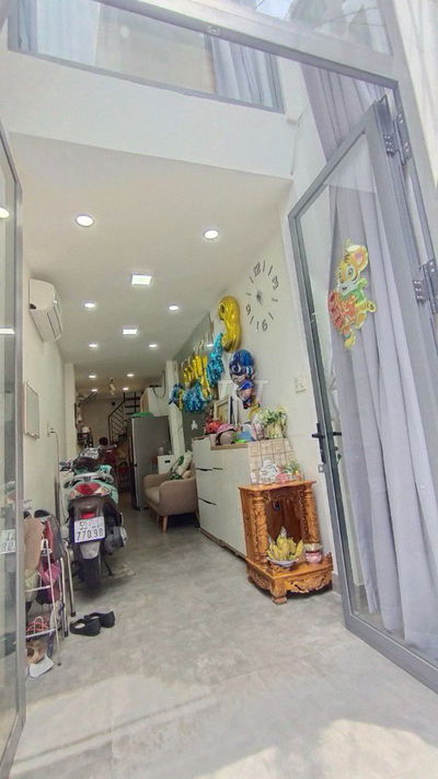 Bán nhà HẺM XE TẢI 1/ Hòa Hưng Q.10, 5 tầng, có sân thượng, chỉ 5.x tỷ