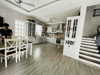 CHO THUÊ BIỆT THỰ 1T2L 10*18 4 PHÒNG ĐẦY ĐỦ NỘI THẤT ĐẸP LIÊN PHƯỜNG