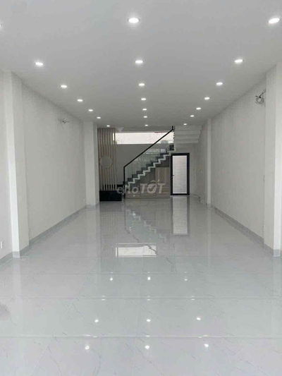 cho thuê nhà phố có hành lang đi bộ mặt tiền ngay chợ