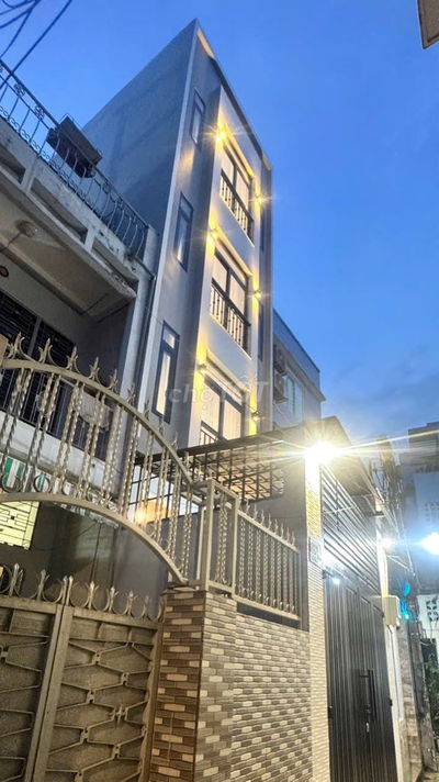 NHÀ HẺM LÊ HỒNG PHONG SAT NGAY MẶT TIỀN 4 TẦNG NHÀ MỚI