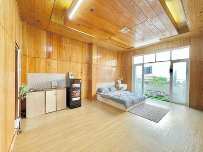 Căn hộ 40m2, Ban công, Full nội thất ngay khu Nguyễn Gia Trí qua Q1 5p