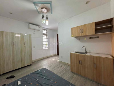 CHO THUÊ PHÒNG CỬA SỔ TRỜI FULL NỘI THẤT ĐƯỜNG LÊ ĐỨC THỌ ĐÂY ANH CHỊ