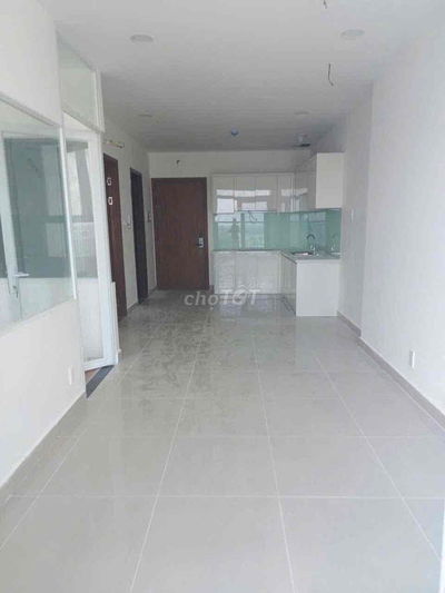 Cho thuê căn Western Q6 2pn-1Wc nhà trống 8tr có nội thất 9tr5