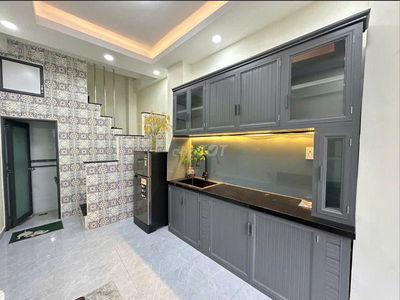 Bán nhà hẻm xe hơi tới cửa 3 phòng ngủ giá chỉ 4 tỷ nhỉnh