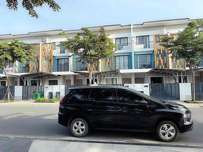 Bán nhà 1 trệt 2 lầu sân trước 6m