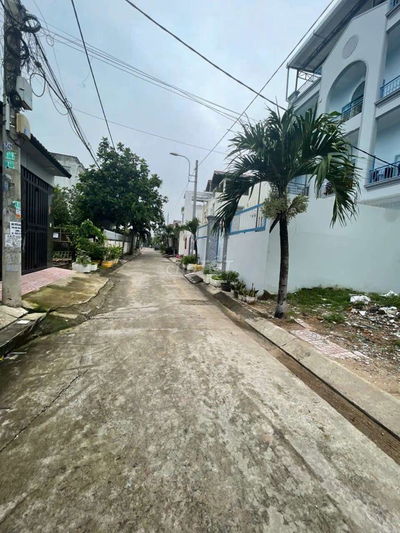 Đất MT hẻm 1053 Lê Văn Lương Phước Kiển, sổ sẵn, 142m