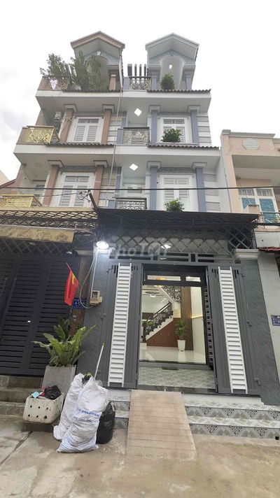 80m 2 , 4 tầng, 5phòng, 5 wc, hẻm 6 m, shr , 20 m  mặt tiền, 5 tỷ 850