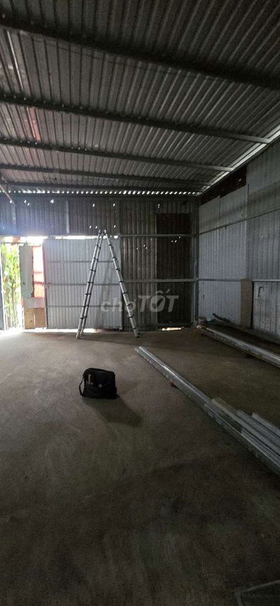 Cần cho thuê kho nhà xưởng, hoặc ở