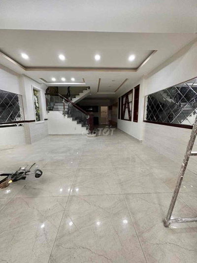 Cho thuê nhà MTKD khu Tên Lửa dt 5x20 xd 3,5 tấm . Nhà mới . Giá 27tr