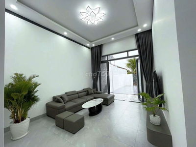 Bán nhà đẹp 6x24 nở hậu ngay chợ Ea Kao giá tốt