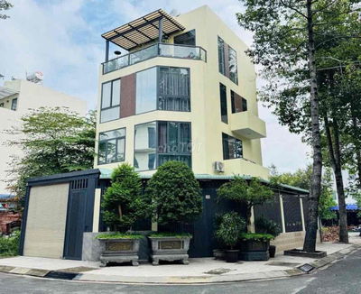 Góc 2 MT - 10x16.5m - 5 tầng - Giá: 18,9 tỷ - Cách UBND TP Thủ Đức chỉ