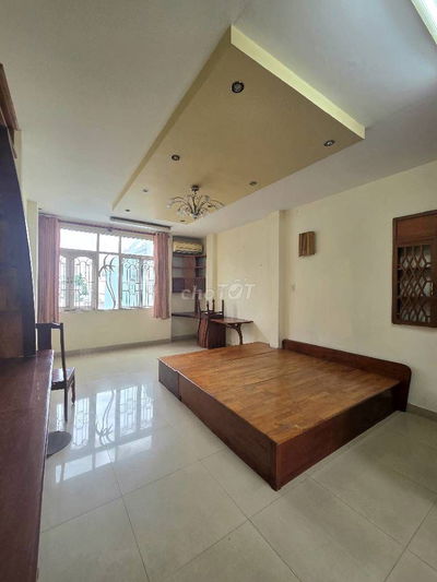 Chính chủ bán nhà Đất Thánh, Bắc Hải, 5 Tầng 50m2, Mới Đẹp Ở Ngay