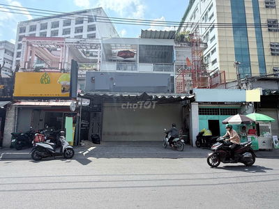 Mặt Tiền Ngay Cổng Trường Đại Học Công Nghiệp 4, Gần Ký Túc Xá.