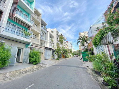 Bán nhà mặt tiền đs P.Tân Quy Q7 | dt 4,5x16m | Giá 11 tỷ