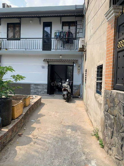 Nhà trung tâm Bình Tân giá rẻ 25m2 , SHR 4,2 x 6