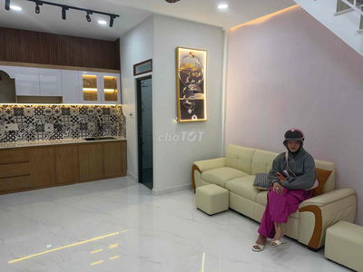 Nhà Mới Hẻm 1/Ông ích khiêm.Q11.DT:4 X 7m trêt lầu 2PN 2WC 2may lanh