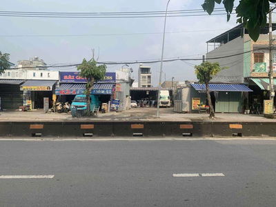 Bán đất mặt tiền quận 12 , DT 20x50,giá 95 tỷ