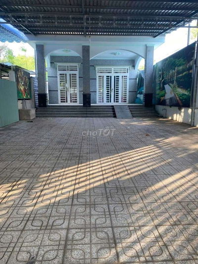 Nhà mặt tiền Nguyễn Văn Trỗi 296m2