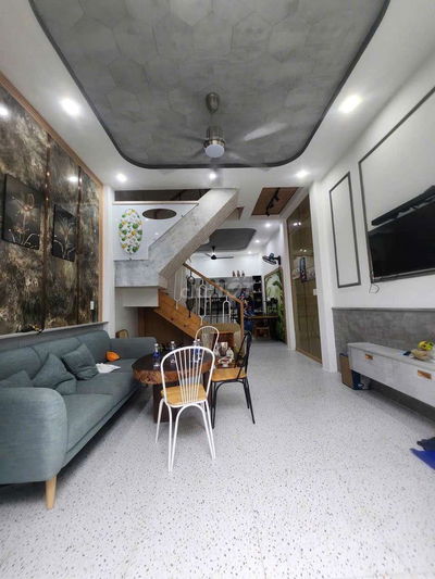 NhỈnh 4 tỷ xíu Nhà phố SHR 3 tầng Đường Hiệp Thành 17