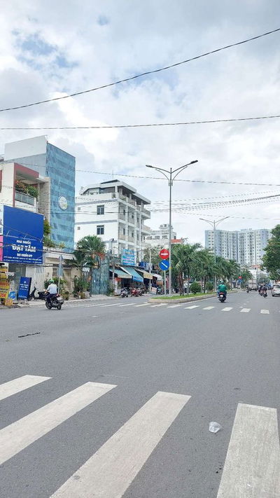 Bán nhà mặt tiền Quận 7, Phú Thuận, 5 tầng, 80m2, nhích 16 tỷ