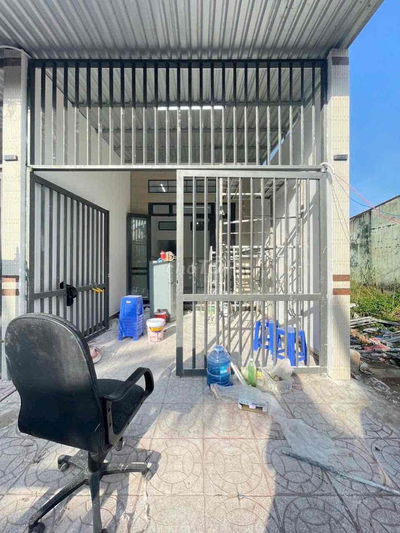 Nhà mới 2 phòng 2 máy lạnh KDC Hưng Phú 1