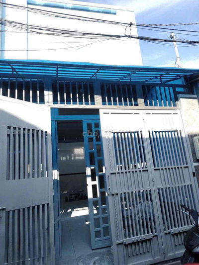 nhà gần trưởng tiểu học Kim Đồng dt 4x16m trệt + lửng hẻm xe hơi