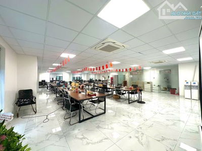 CHO THUÊ VĂN PHÒNG 170m2 Ngõ ,168 Nguyễn Xiển