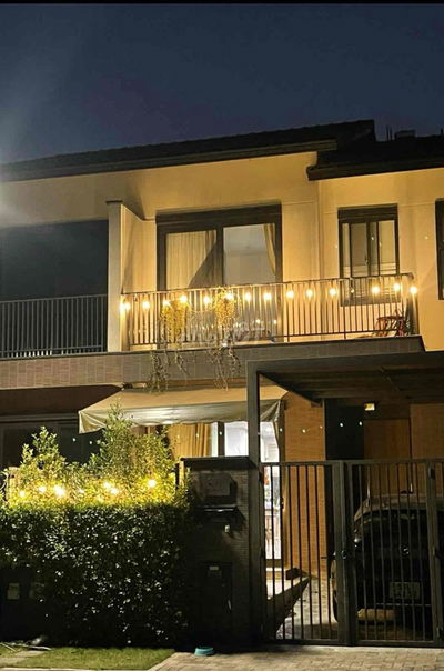 cho thuê nhà 115 met, 2-3 phòng ngủ nhà phố vườn