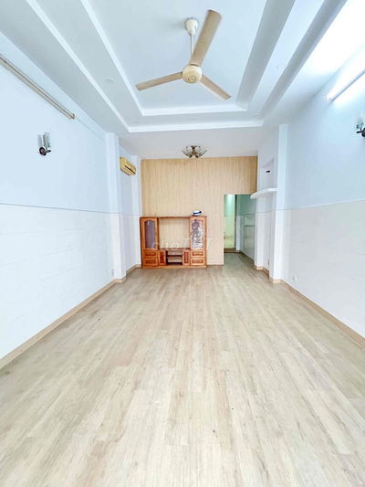 Cho thuê nhà giá rẻ 5PN có máy lạnh khu Tên Lửa 4x16m 3 Lầu 4PN 5WC