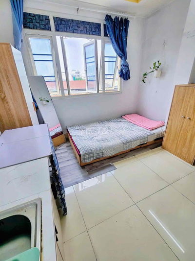 Phòng giá sinh viên thoáng mát mới quận 4 gần ĐH Nguyễn Tất Thành