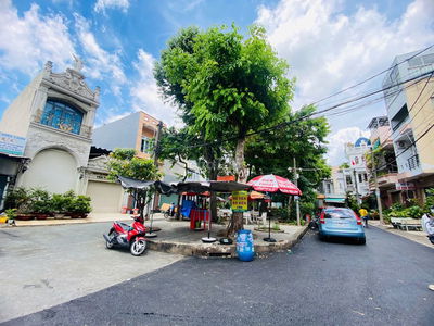 KHA VẠN CÂN-NHÀ MẶT TIỀN 2 TẦNG-ĐỐI DIỆN CÔNG VIÊN-CÂY XANH MÁT MẺ