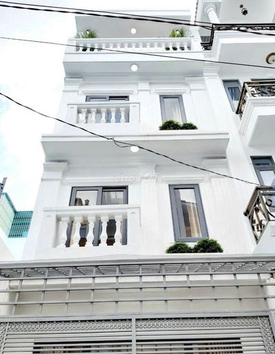 Cho thuê gấp nhà MT 9A Đường Số 2 Cư Xá Đô Thành, Phường 4, Quận 3