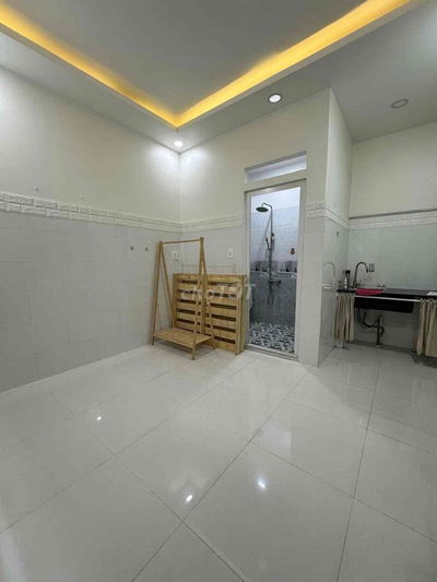 Cho nữ Thuê Phòng