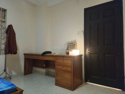 Bán căn hộ 1PN CC Tôn Thất Thuyết, Quận 4, giá: 2.8 tỷ, sổ hồng