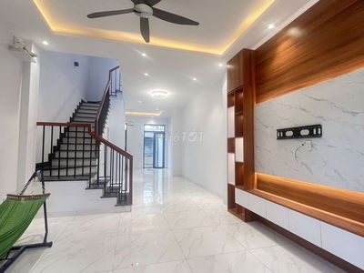 Bán nhà 3 tầng hẻm xe tải Trường Thọ – Gần chợ Thủ Đức