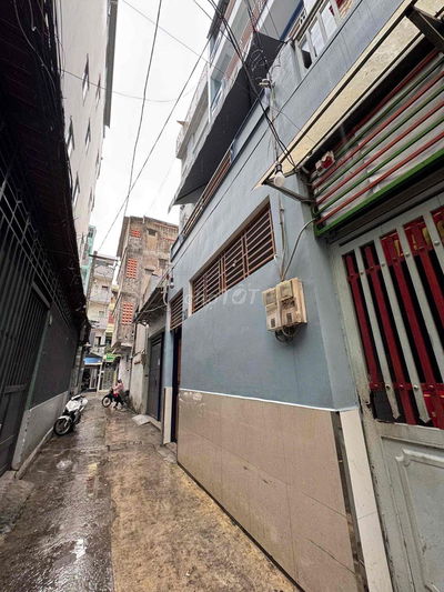 HH 1%. Bán HXH nhà đường 3/2 -P14-Q10- 33m2-2T- 5,5 Tỷ