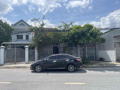 Cho Thuê nhà Nguyên căn đường Lò Hột, cách cầu Long Bình 1 chỉ 500m