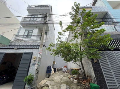 BÁN LÔ ĐƯỜNG 102. TĂNG NHƠN PHÚ. Q9