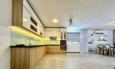 Bao phê! Phố Đội Cấn, 50m ra ô tô, ngõ thoáng, full nội thất, ở ngay.