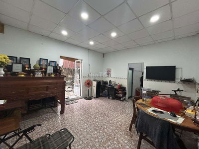 Nhà mặt tiền đường Nguyễn Thị Đành - 5,7 TỶ TL- kinh doanh buôn bán ok