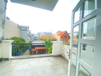 PHÒNG MỚI BAN CÔNG SIÊU RỘNG TRUNG TÂM QUẬN 7