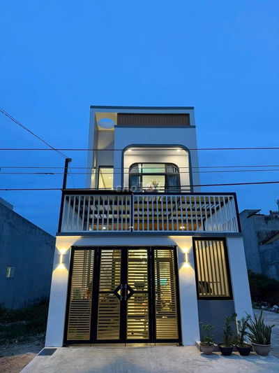 Thường Xuyên Đi Công Tác Bán Gấp Nhà 2 Lầu 100m2 Sổ Riêng CX Đức Hưng