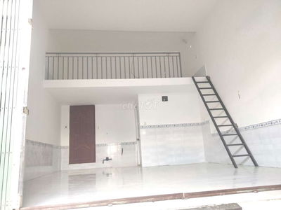 Nhà trọ rộng riêng lẻ gần chợ trảng dài