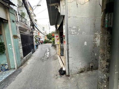 Bán nhà Sổ riêng hoàn công đủ 24m2.Khu dân cư hiện hữu,cách xe hơi 15m