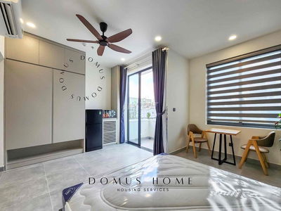 CĂN HỘ BAN CÔNG GẦN TDTU RMIT TRUNG TÂM Q7