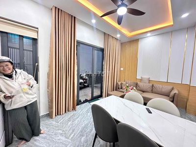 NGAY SÂN BAY TÂN SƠN NHẤT - KHU VIPP LÊ VĂN SỸ - 3 BƯỚC RA MẶT TIỀN