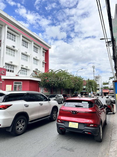 Chính Chủ Bán Nhà 3Tầng 66m2 HXH Đổ Cửa Âu Cơ,Tiện Về Q10,Q11, Bàu Cát